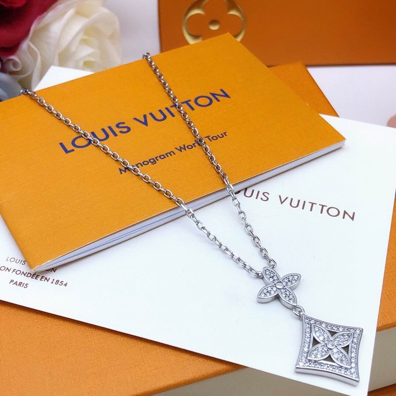 LV Necklace 03lyr706